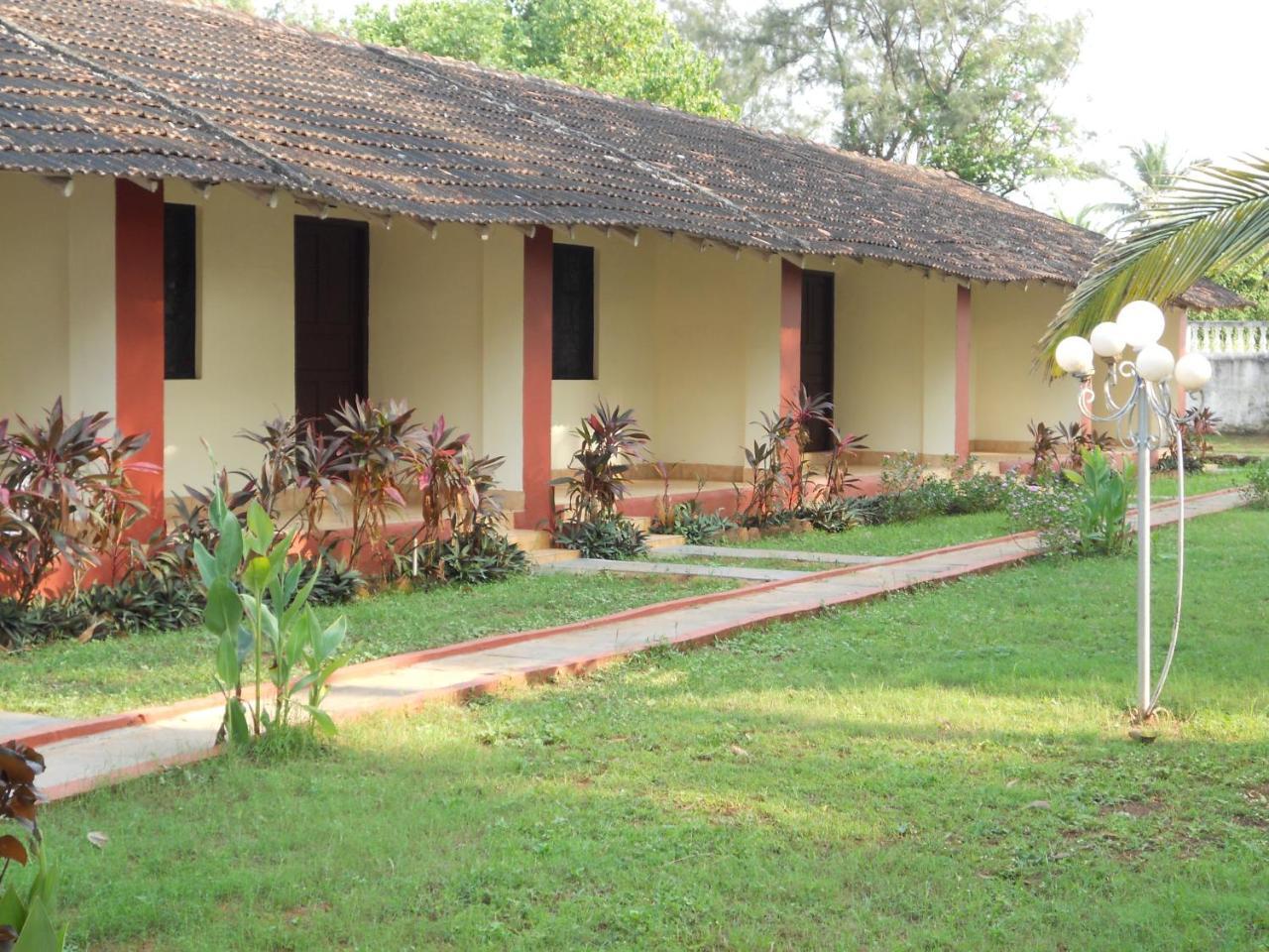 Lamour Beach Resort Benaulim Extérieur photo